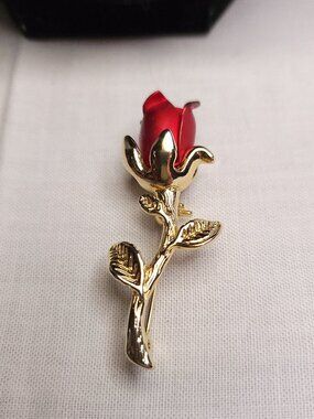 Brilliant Red Rose Brooch